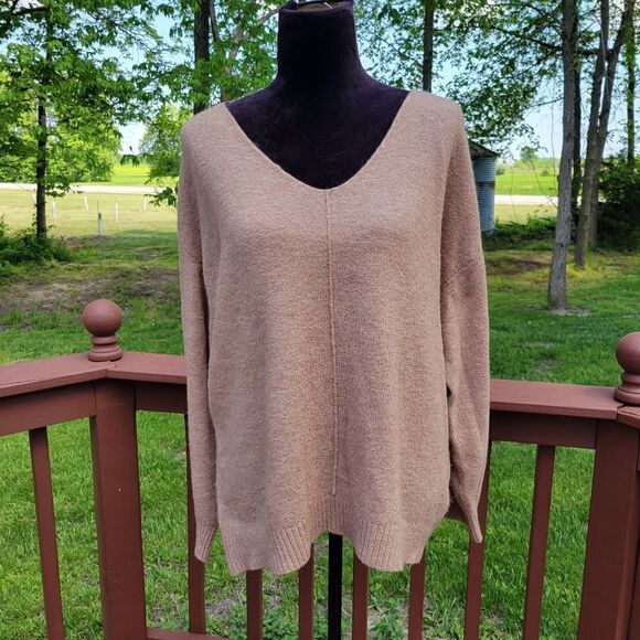 H&M Ladies V-neck Pullover Oversized Long Length Brown Sweater Top Large - Picture 1 of 12